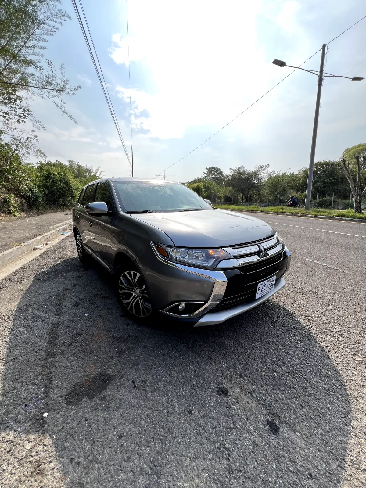 MitsubishiOutlander 2018 gris